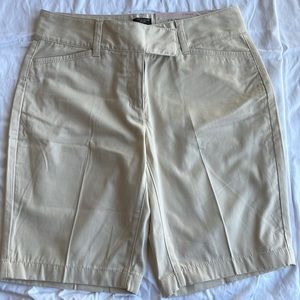 AnnTaylor Petite Cream Shorts